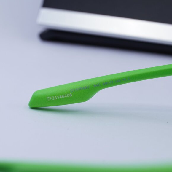 Givenchy GV40049U 94C Geometric Sunglasses - Green/Blue Mirror - Picture 6 of 8